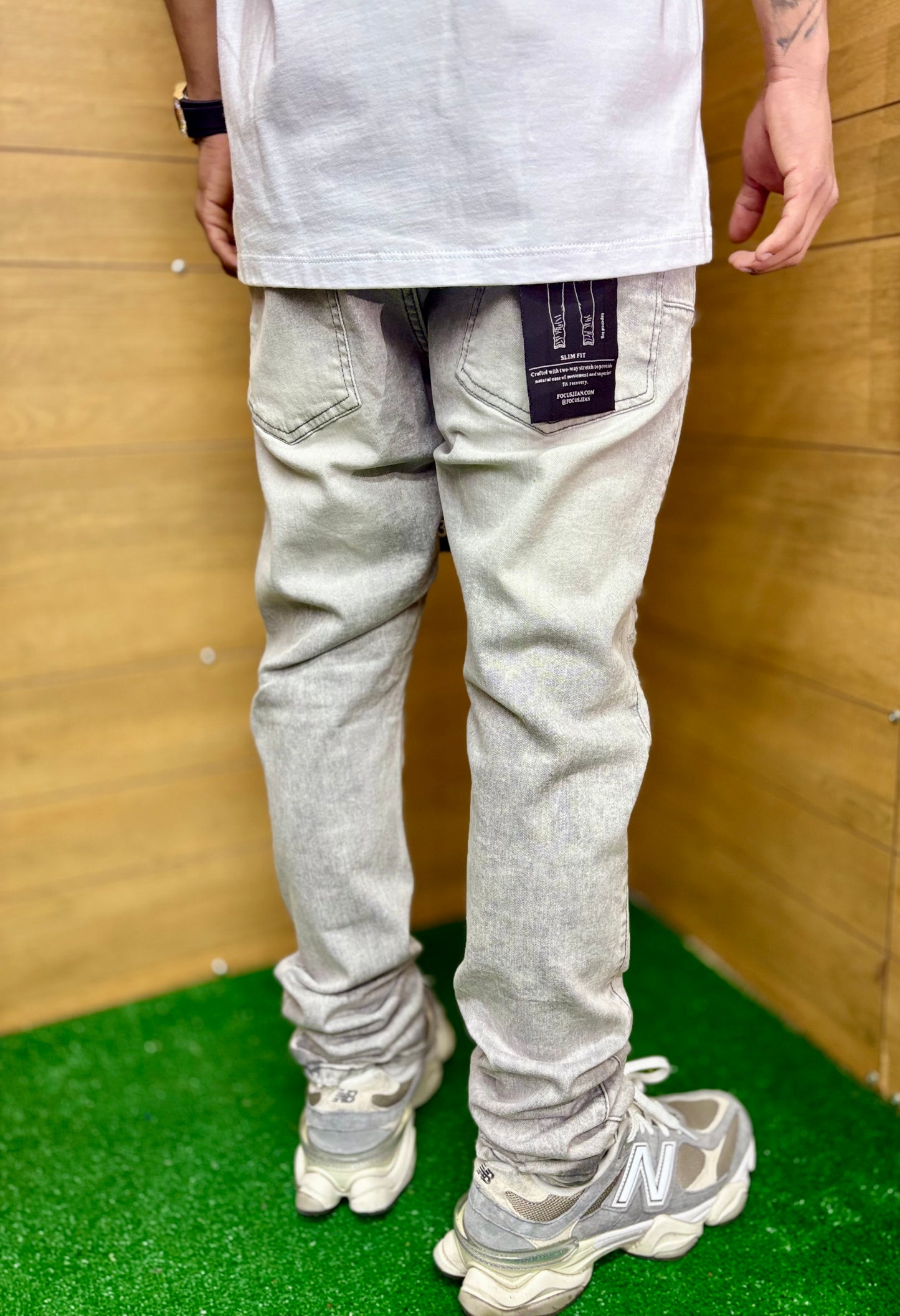 •Skinny Fit•