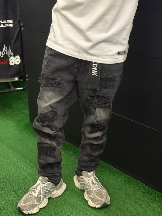 •Skinny Fit•