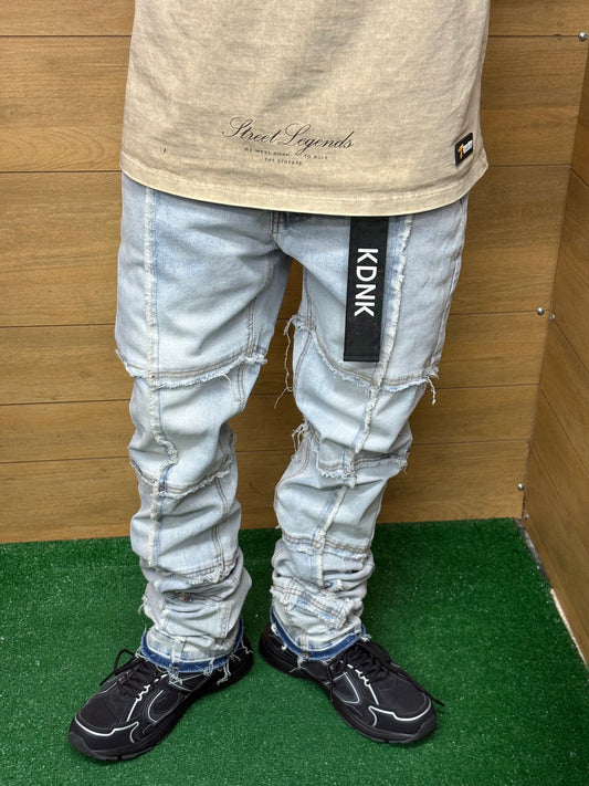 Skinny Fit•