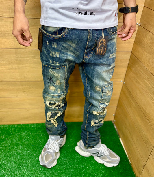 •Skinny Fit•