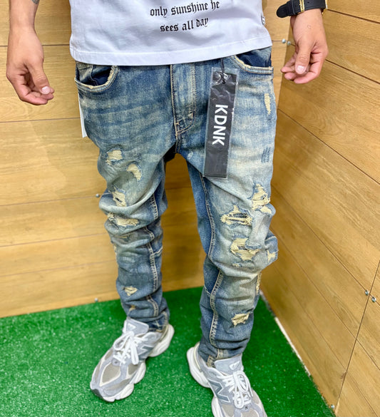 •Skinny Fit•