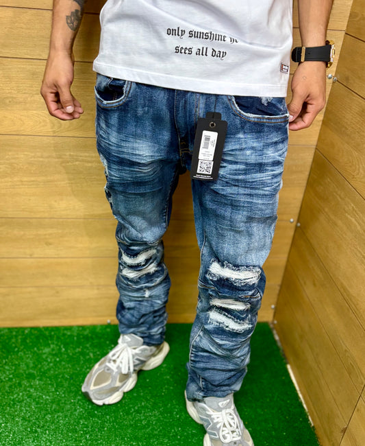 •Skinny Fit•